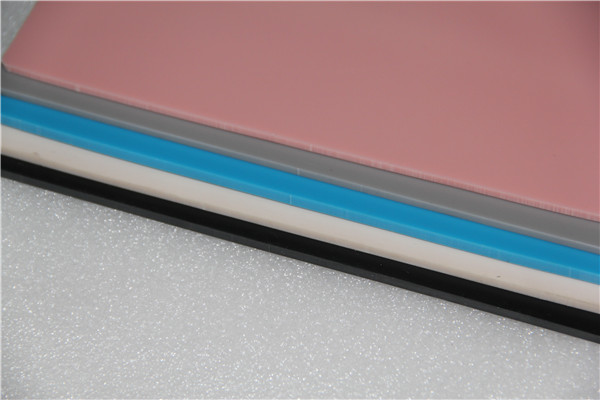 如何鑒定一款舞蹈地膠是否耐用？